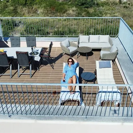 Luxury Penthouse Queen Split