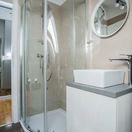 Luxury Penthouse Queen * Split