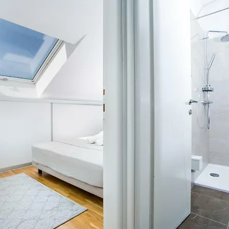 Luxury Penthouse Queen Split